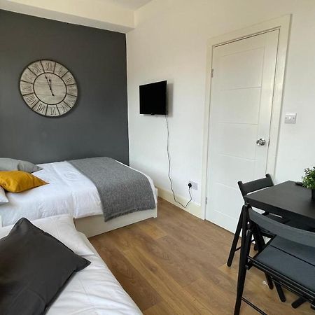 Lovely Studio Flat In The Heart Of Holloway. London Luaran gambar
