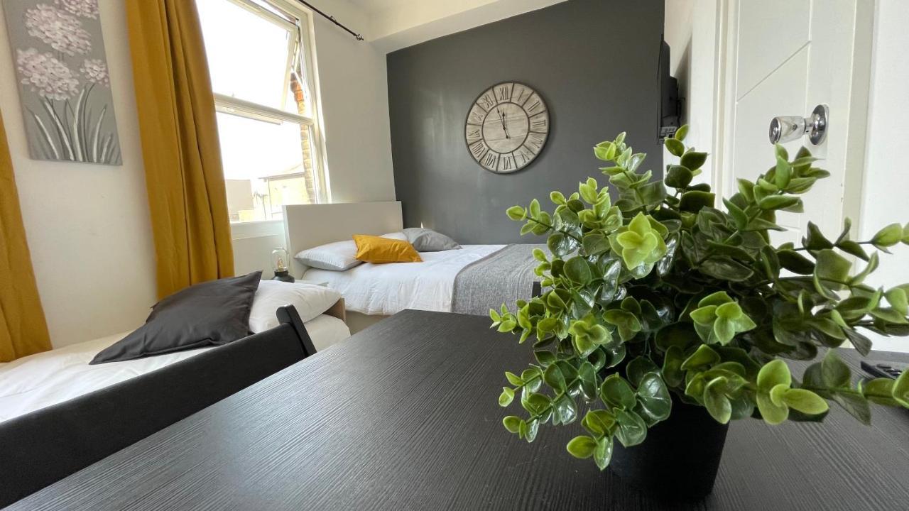 Lovely Studio Flat In The Heart Of Holloway. London Luaran gambar